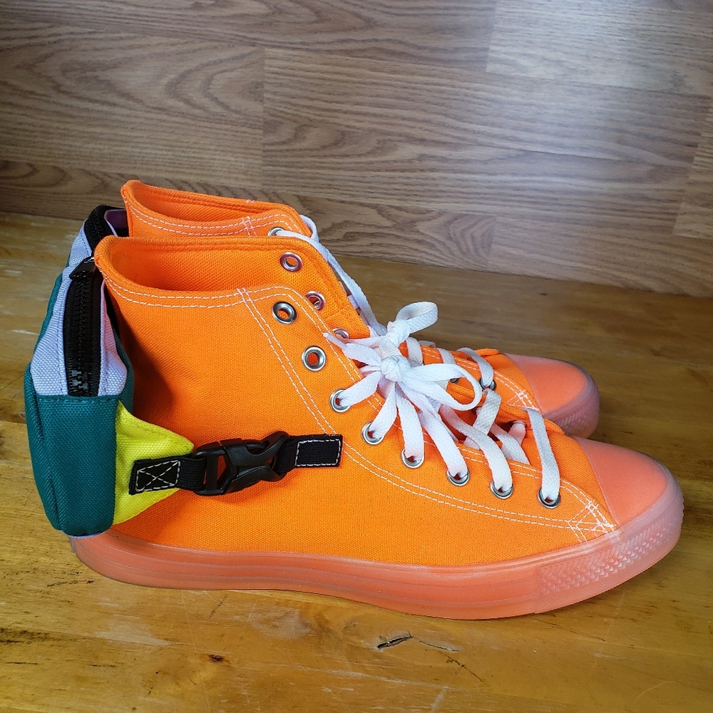 Converse Orange High-Top Sneakers with Side Pouch. Unisex M.Size 10.5 W.Size12.5